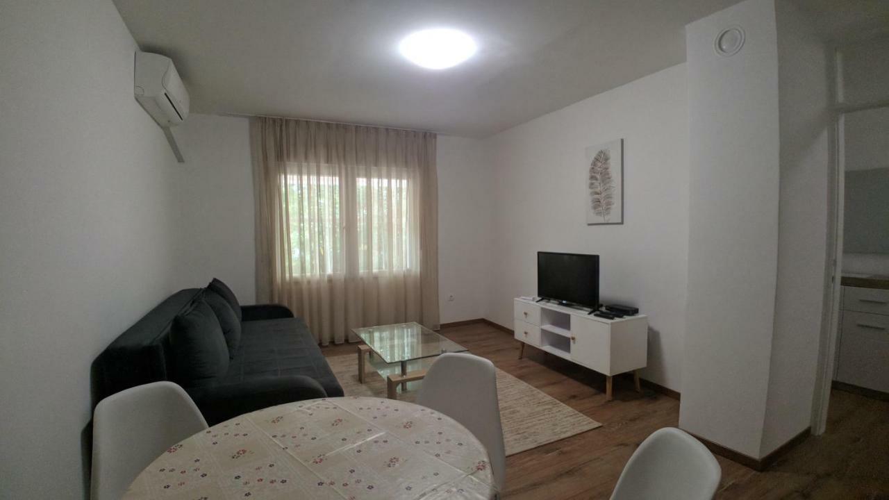 City Mid Mostar Apartment Zewnętrze zdjęcie